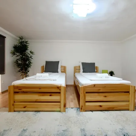 Standard By Hi5- Kazinczy 2 Bedroom Apartman