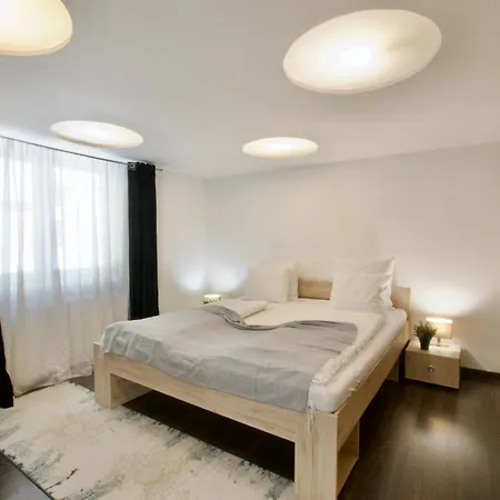 Standard By Hi5- Kazinczy 2 Bedroom Budapest
