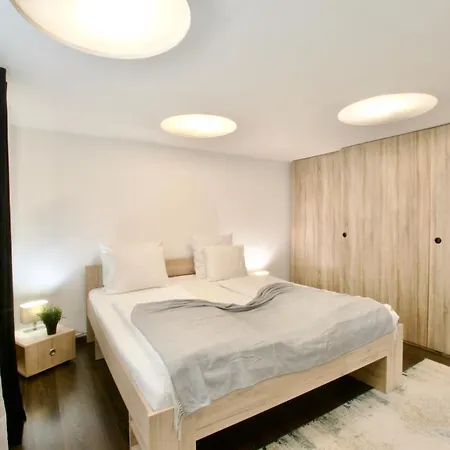 Apartment Standard By Hi5- Kazinczy 2 Bedroom