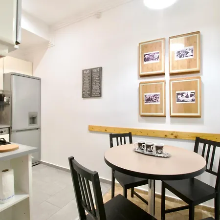 Standard By Hi5- Kazinczy 2 Bedroom Apartment Budapest