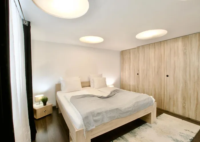 Apartment Standard By Hi5- Kazinczy 2 Bedroom