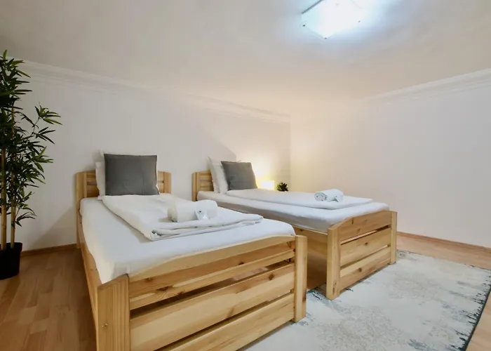 Standard By Hi5- Kazinczy 2 Bedroom Budapest